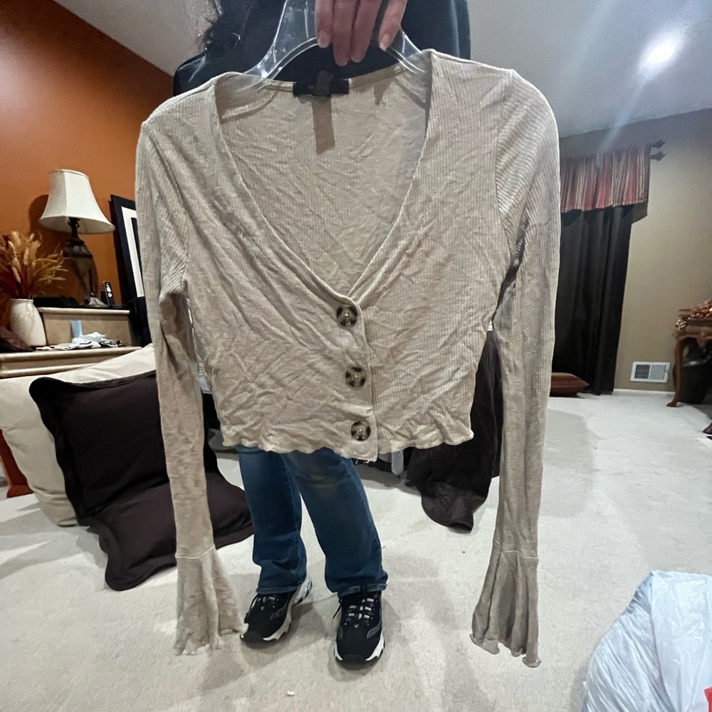 tan brown long sleeve crop top with buttons